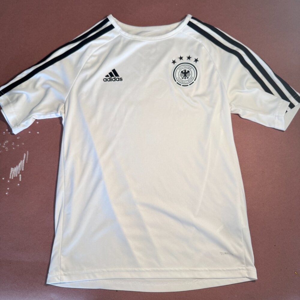 Boys White Adidas Germany Soccer Jersey (Medium) W/3 stripe Adidas shorts (8) - Picture 2 of 5